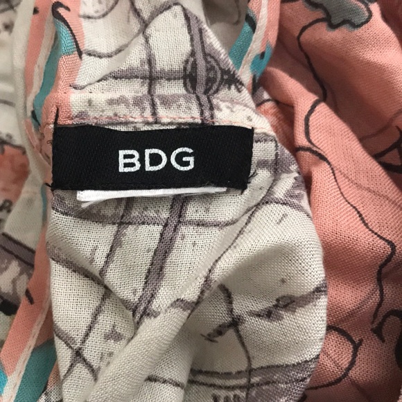 *last chance!!* World Map Infinity Scarf - Picture 3 of 3